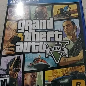PS4 GRAND THEFT AUTO FIVE GAME